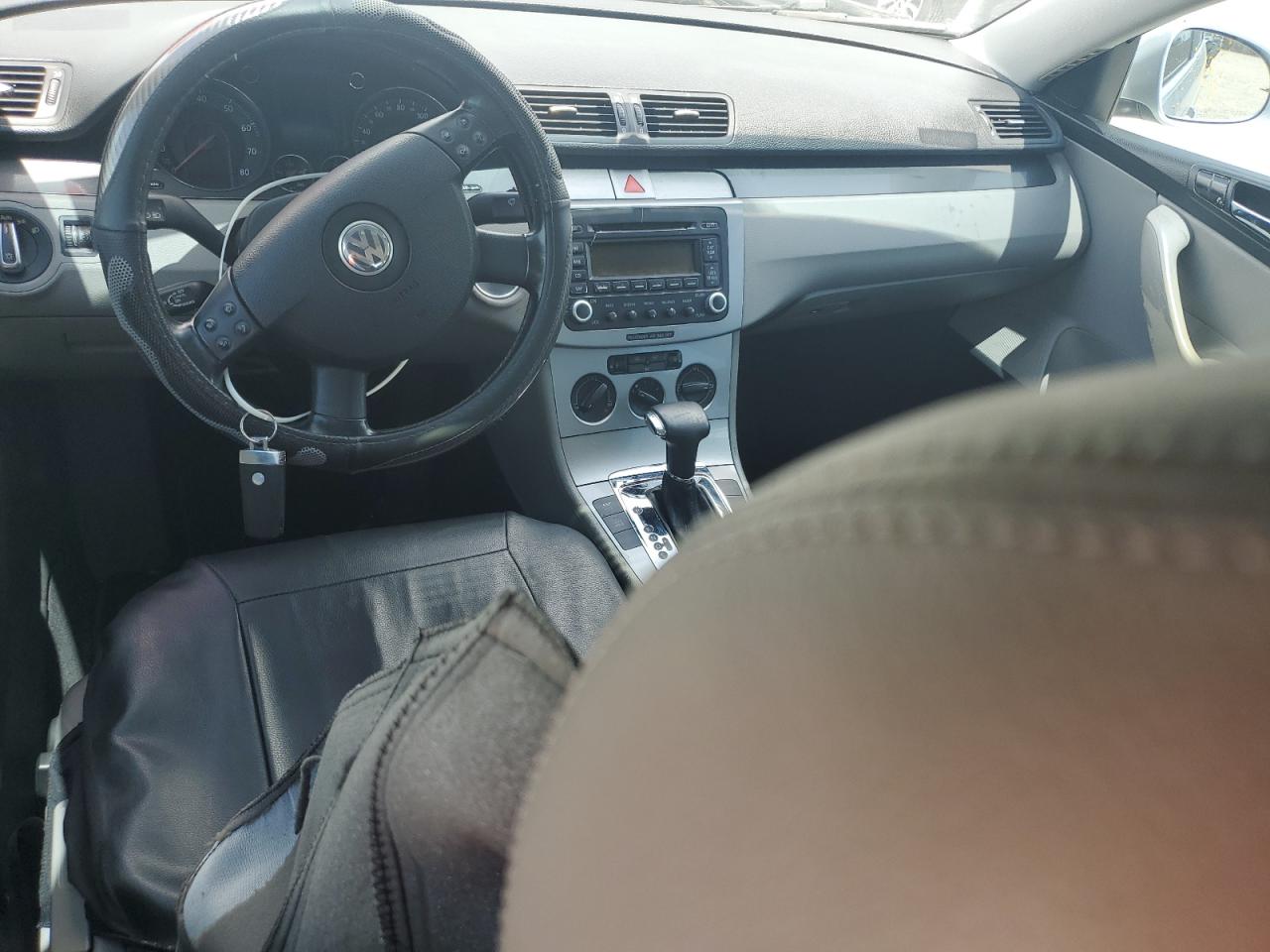 2006 Volkswagen Passat 2.0T Luxury VIN: WVWEK73CX6P055506 Lot: 64069855