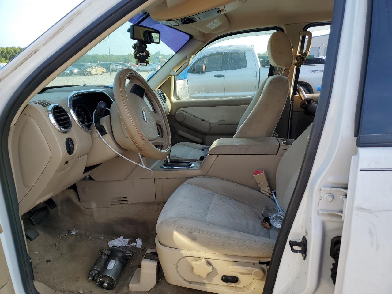 1fmeu63e87ub40400 1FMEU63E87UB40400 2007 Ford Explorer Xlt