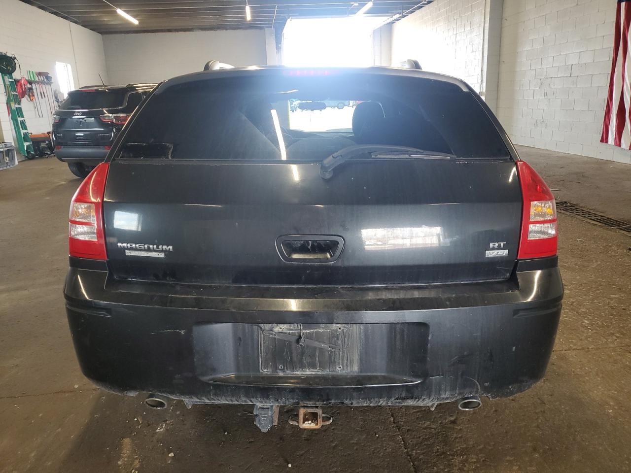 2005 Dodge Magnum R/T VIN: 2D8GV58205H592717 Lot: 63807175