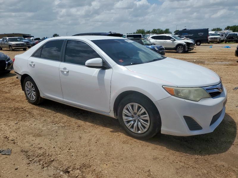  TOYOTA CAMRY 2014 Biały