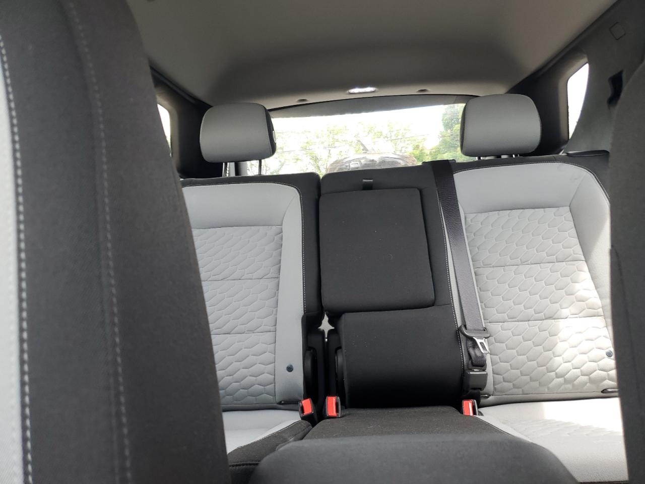 2018 Chevrolet Equinox Ls VIN: 3GNAXHEV7JL107626 Lot: 62135125