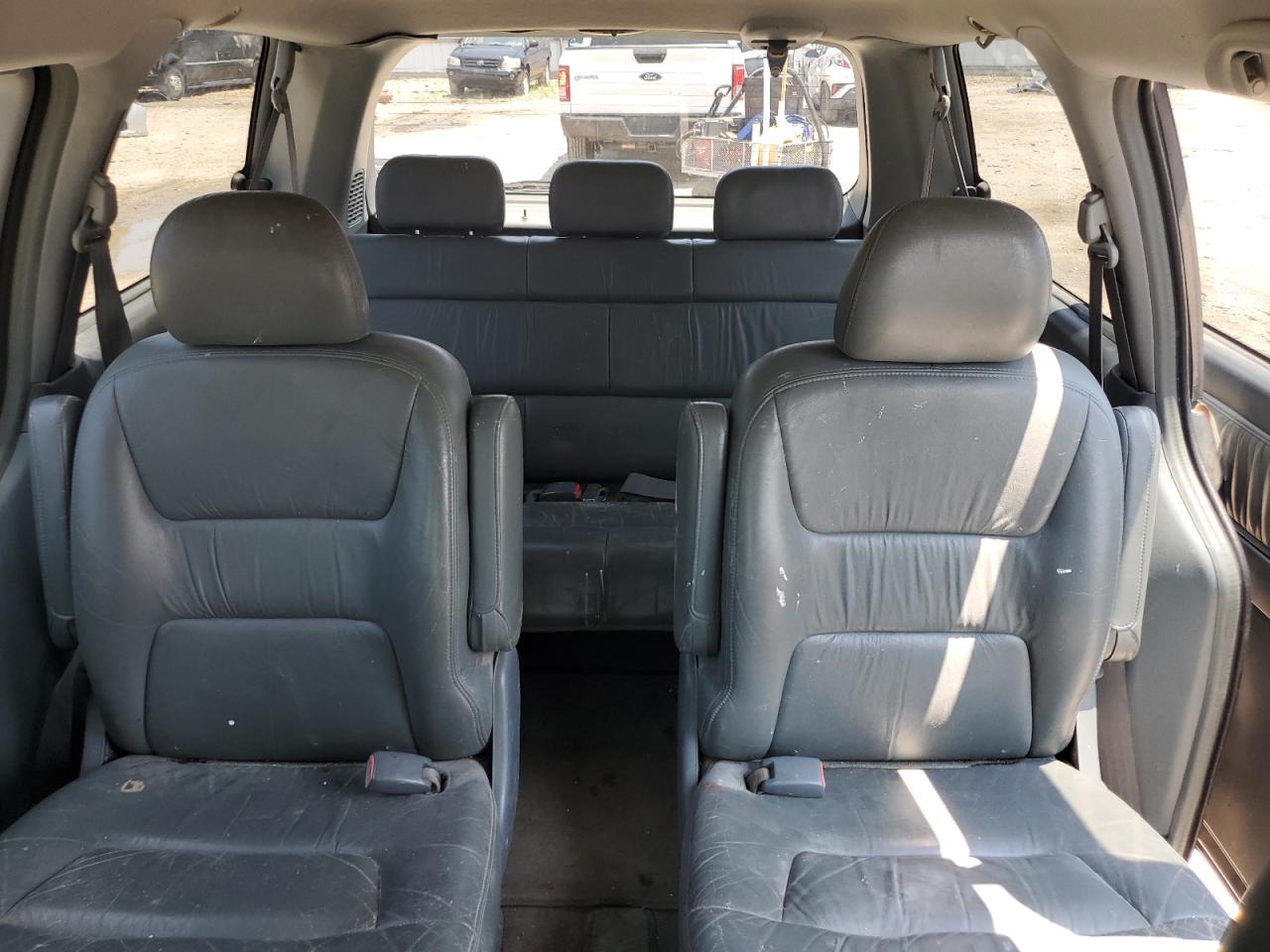 2002 Honda Odyssey Exl VIN: 5FNRL18012B036017 Lot: 63270565