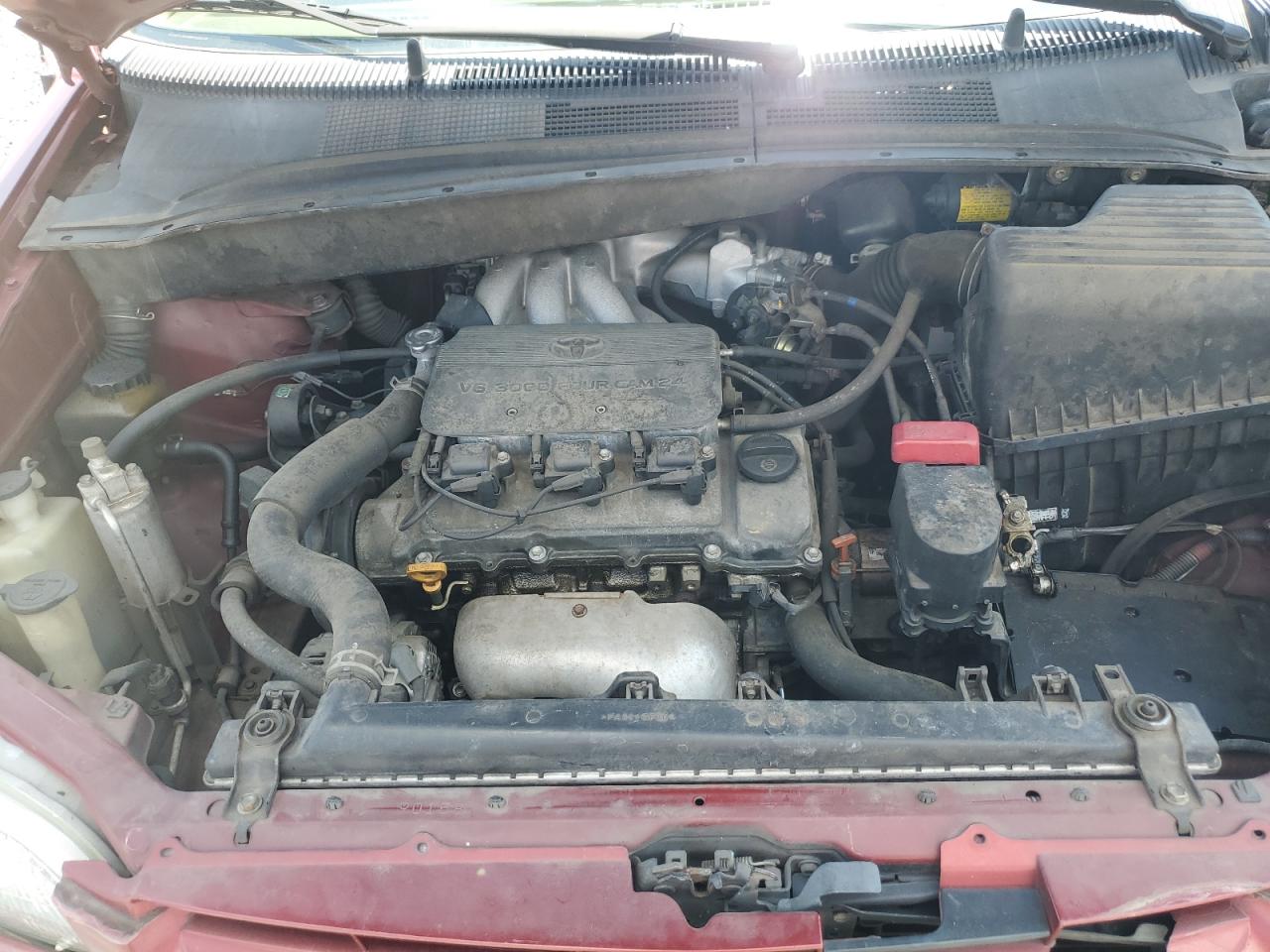 4t3zf13c5wu010108 4T3ZF13C5WU010108 1998 Toyota Sienna Le