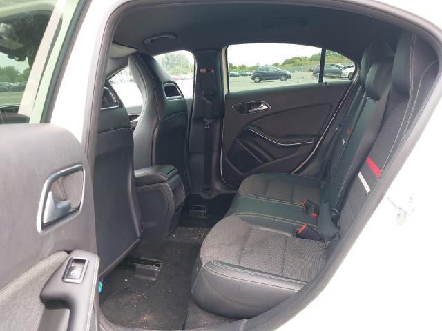 2013 MERCEDES BENZ A180 BLUEE