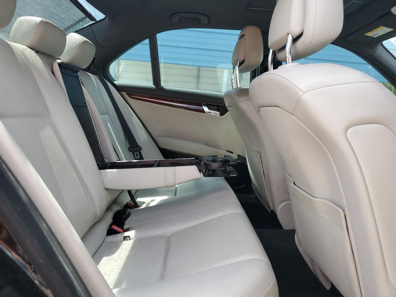 2011 Mercedes-Benz C 300 4Matic VIN: WDDGF8BB5BR182602 Lot: 65168615