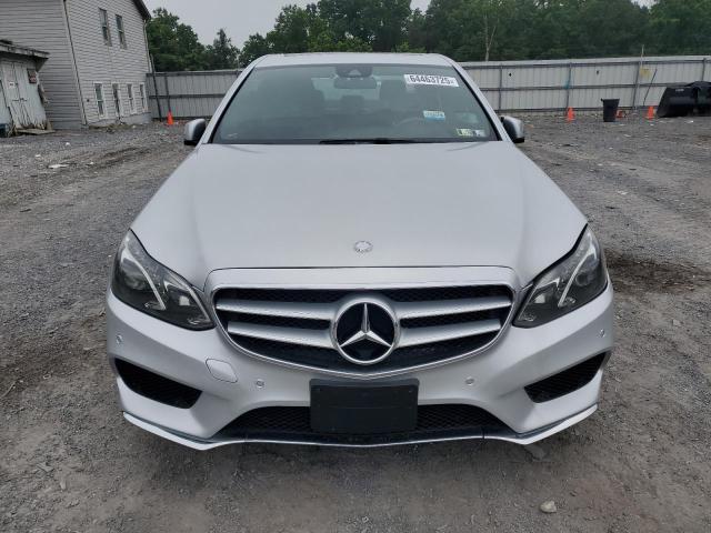Sedans MERCEDES-BENZ E-CLASS 2016 Srebrny