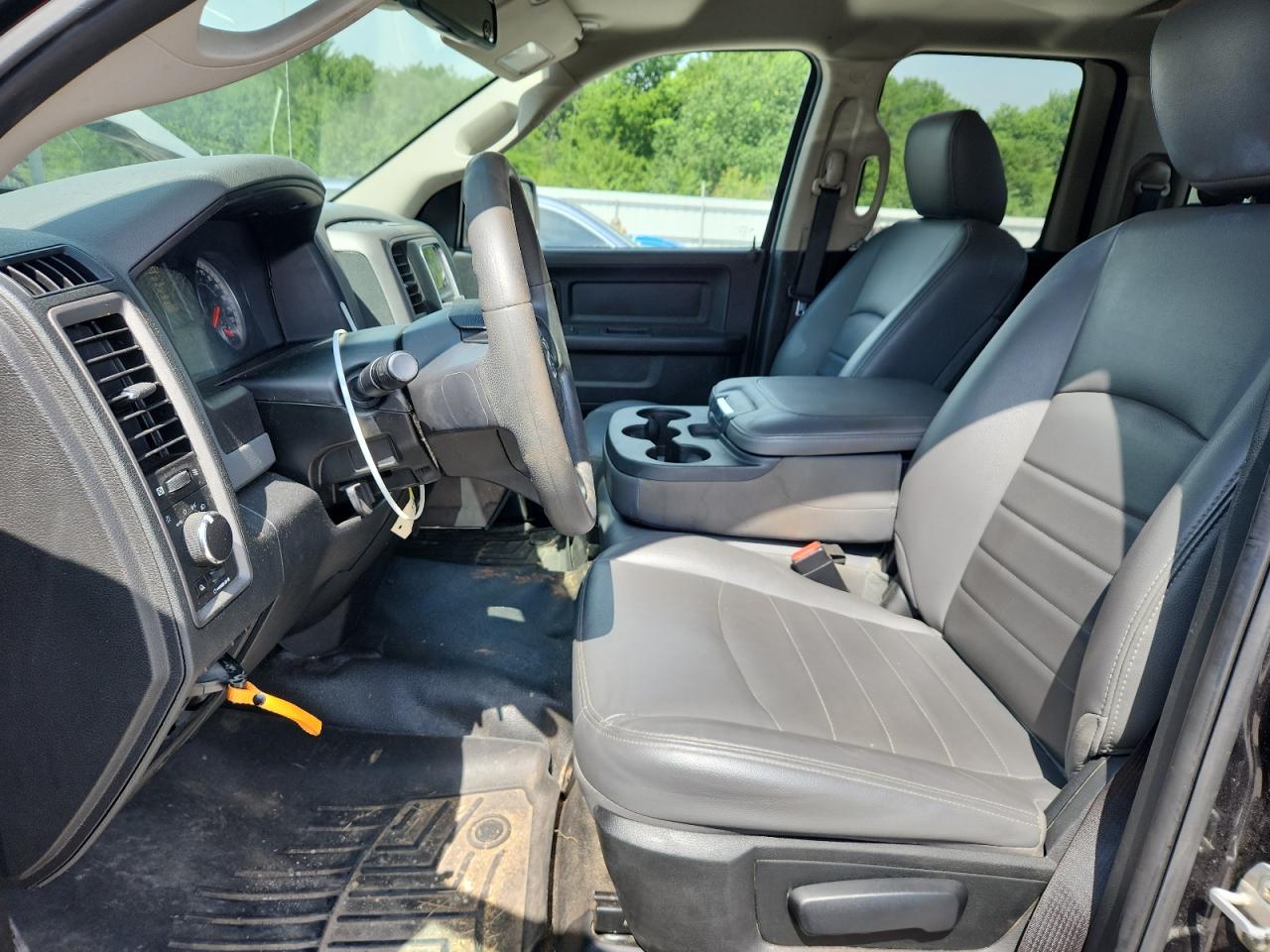 2018 Ram 1500 St VIN: 1C6RR6FM6JS304537 Lot: 65262105