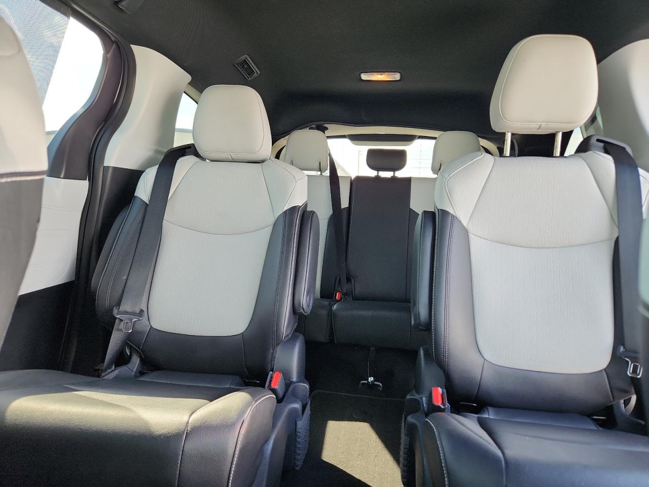 2025 Toyota Sienna Xse VIN: 5TDDSKFC2SS181918 Lot: 63647505