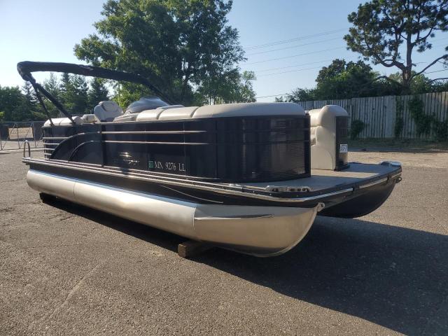 2016 BENNINGTON MARINE 2275GLI   for sale at Copart MN - MINNEAPOLIS NORTH