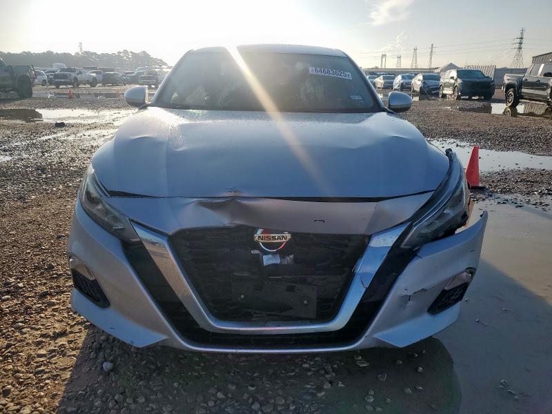  NISSAN ALTIMA 2022 Biały