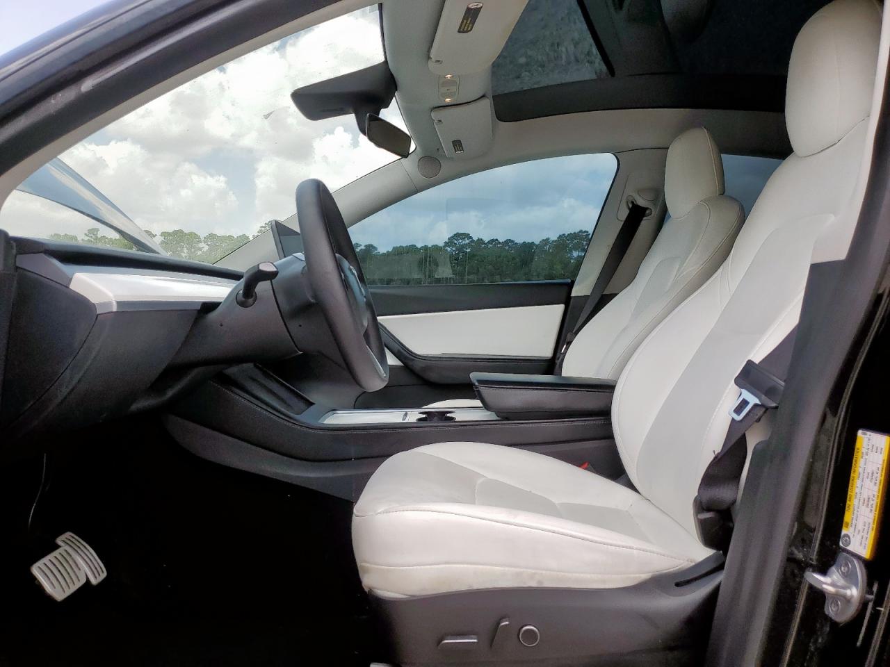 2022 Tesla Model Y VIN: 7SAYGDEF7NF439064 Lot: 64662965
