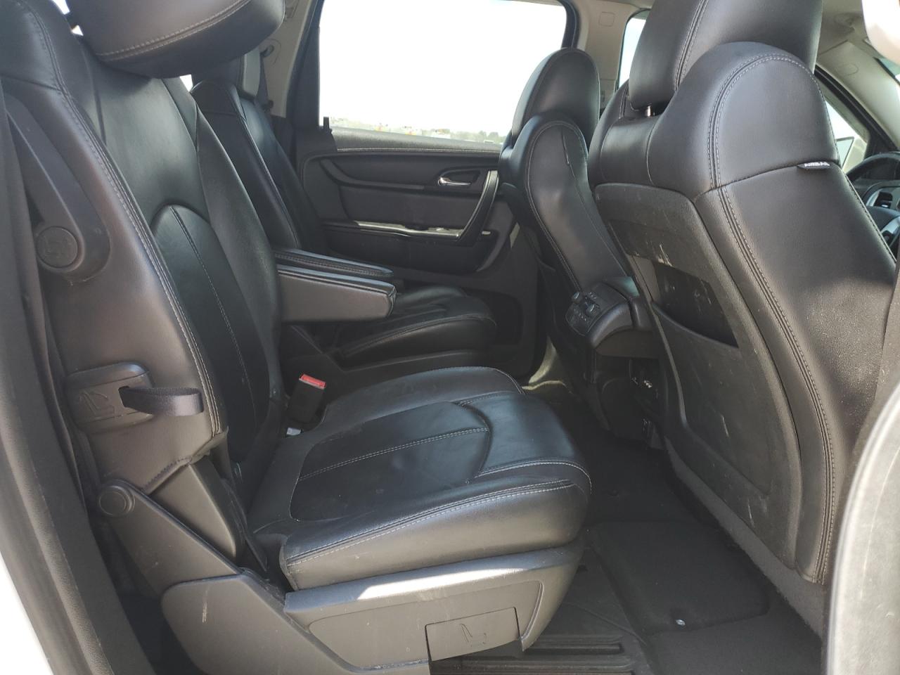 2015 Chevrolet Traverse Lt VIN: 1GNKRHKD1FJ290451 Lot: 64699645