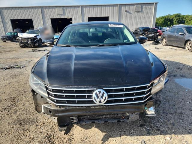  VOLKSWAGEN PASSAT 2016 Black