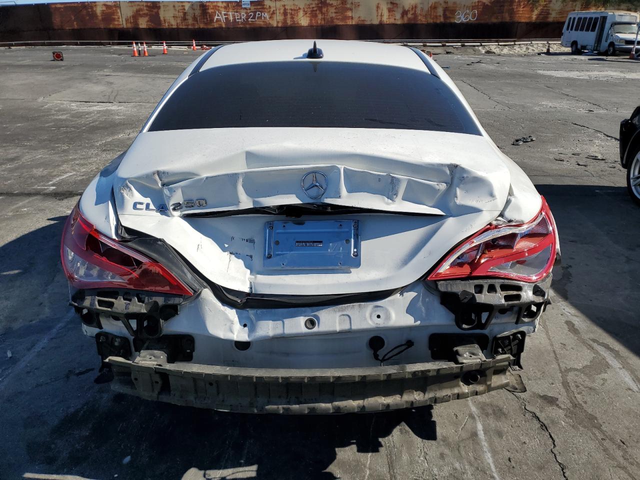 wddsj4eb3jn658655 WDDSJ4EB3JN658655 2018 Mercedes-Benz Cla 250