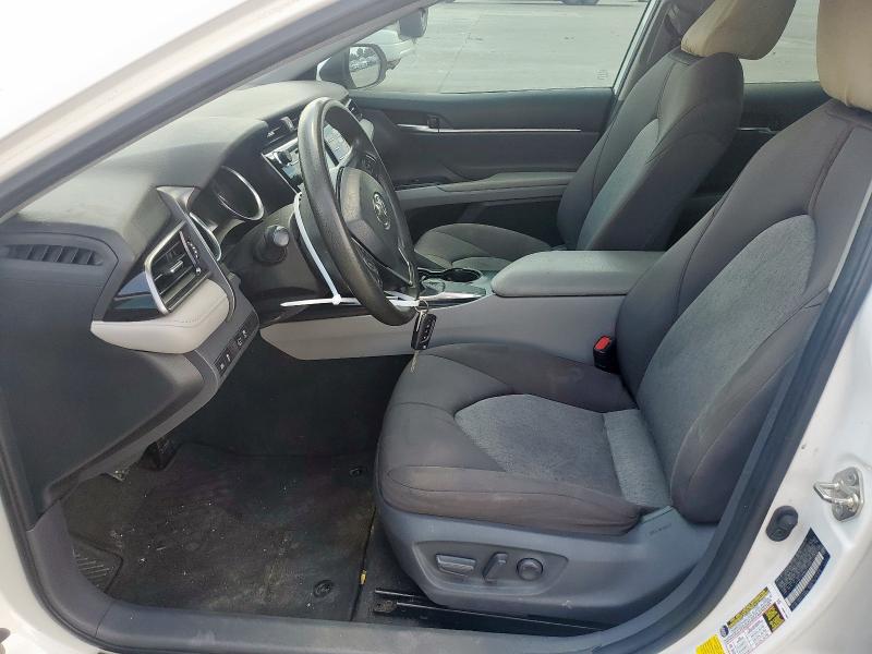  TOYOTA CAMRY 2019 Белы