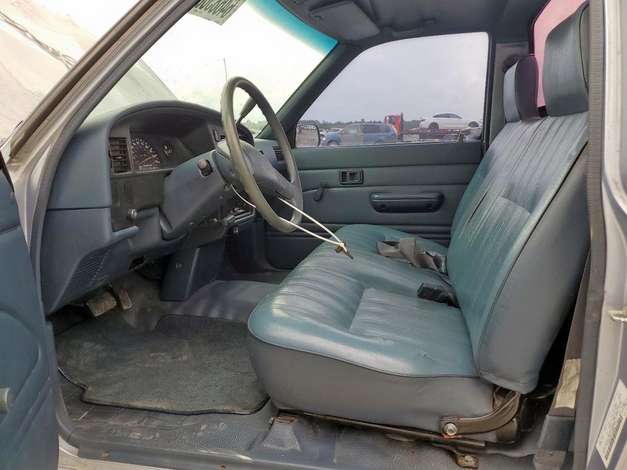 1991 Toyota Pickup 1/2 Ton Short Wheelbase Dlx VIN: JT4RN81P1M5095583 Lot: 64683605