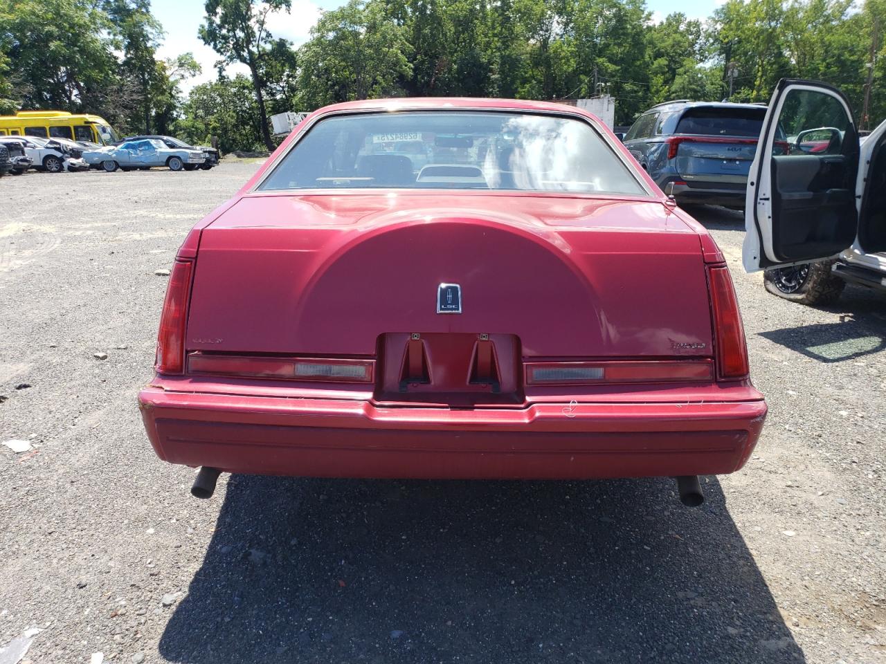 1990 Lincoln Mark Vii Lsc VIN: 1LNCM93E8LY715218 Lot: 62984275