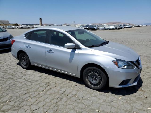 Sedans NISSAN SENTRA 2016 Srebrny