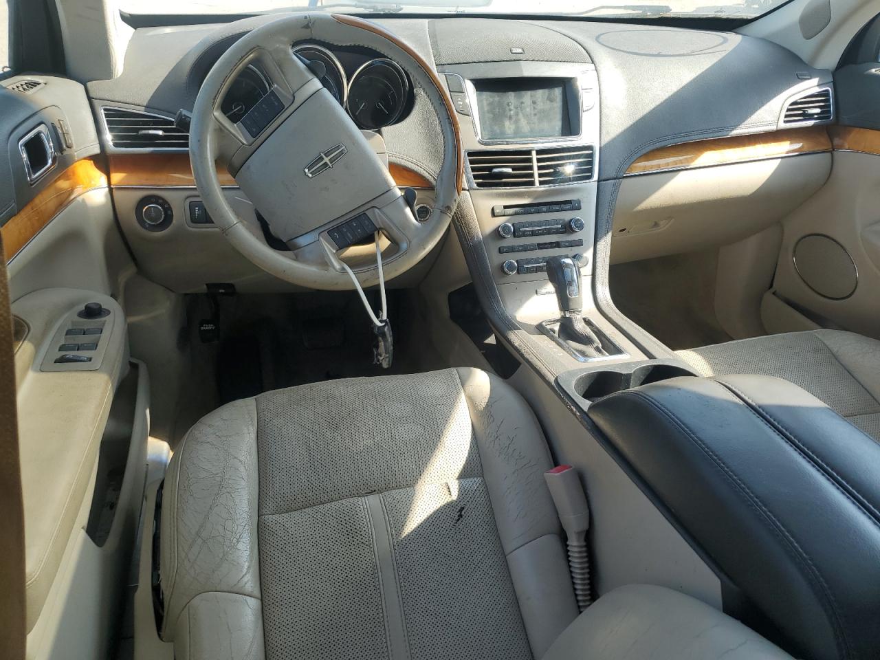 2012 Lincoln Mkt VIN: 2LMHJ5AT0CBL52973 Lot: 63689985