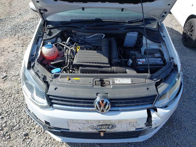 2015 VOLKSWAGEN POLO SE TS