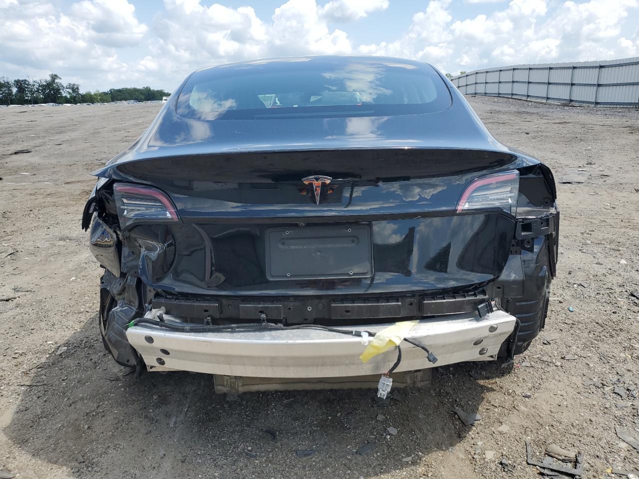 2019 Tesla Model 3 VIN: 5YJ3E1EA7KF415598 Lot: 64494405