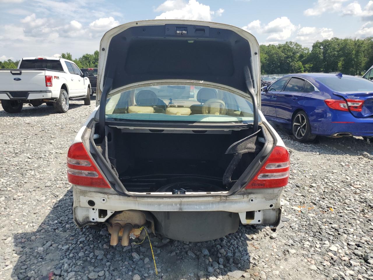 2002 Mercedes-Benz C 240 VIN: WDBRF61J02E008913 Lot: 63777245