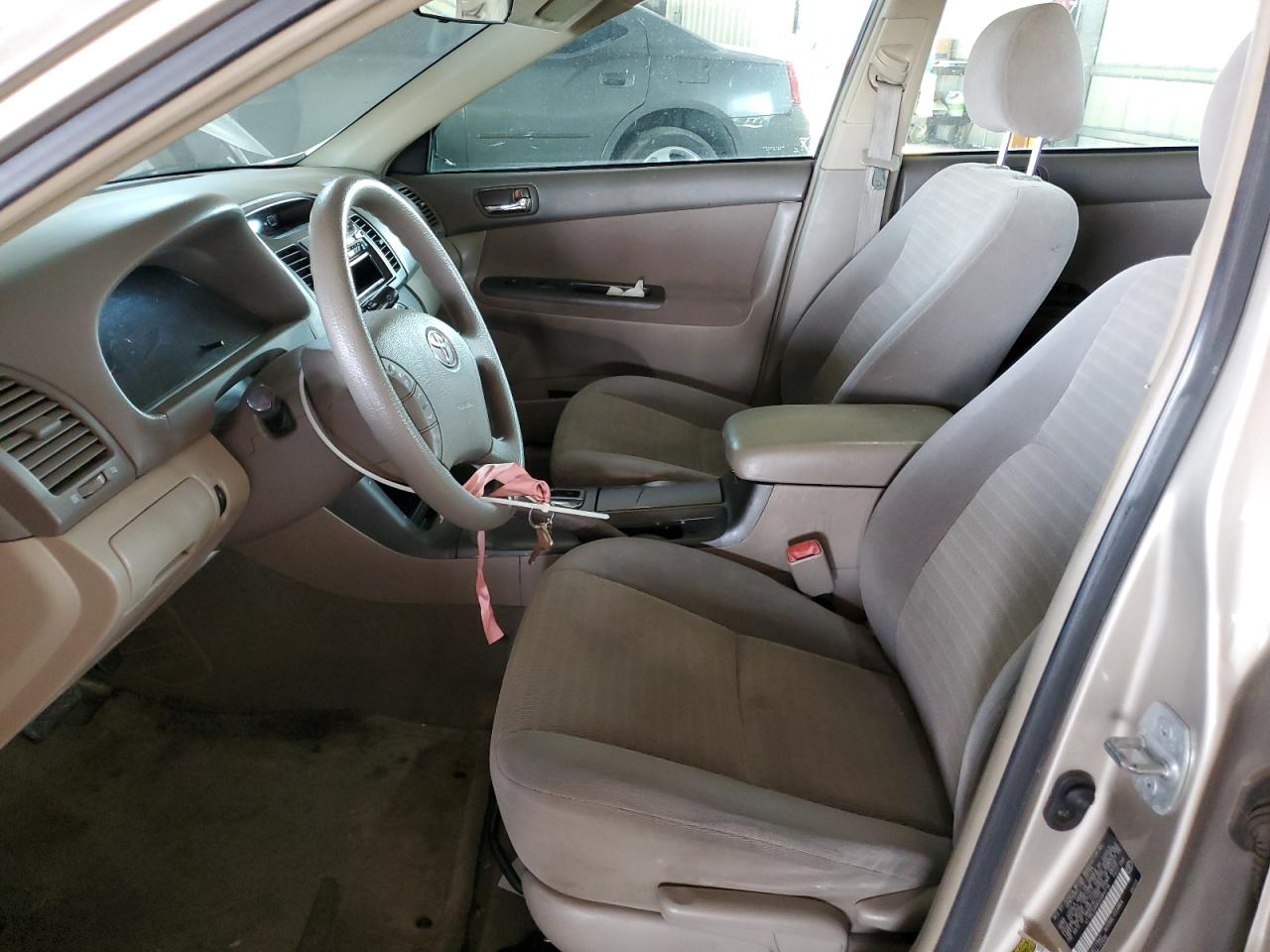 2005 Toyota Camry Le VIN: 4T1BE32K85U984018 Lot: 64842255