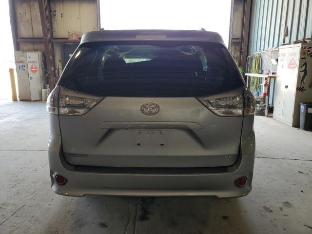  TOYOTA SIENNA 2013 Srebrny