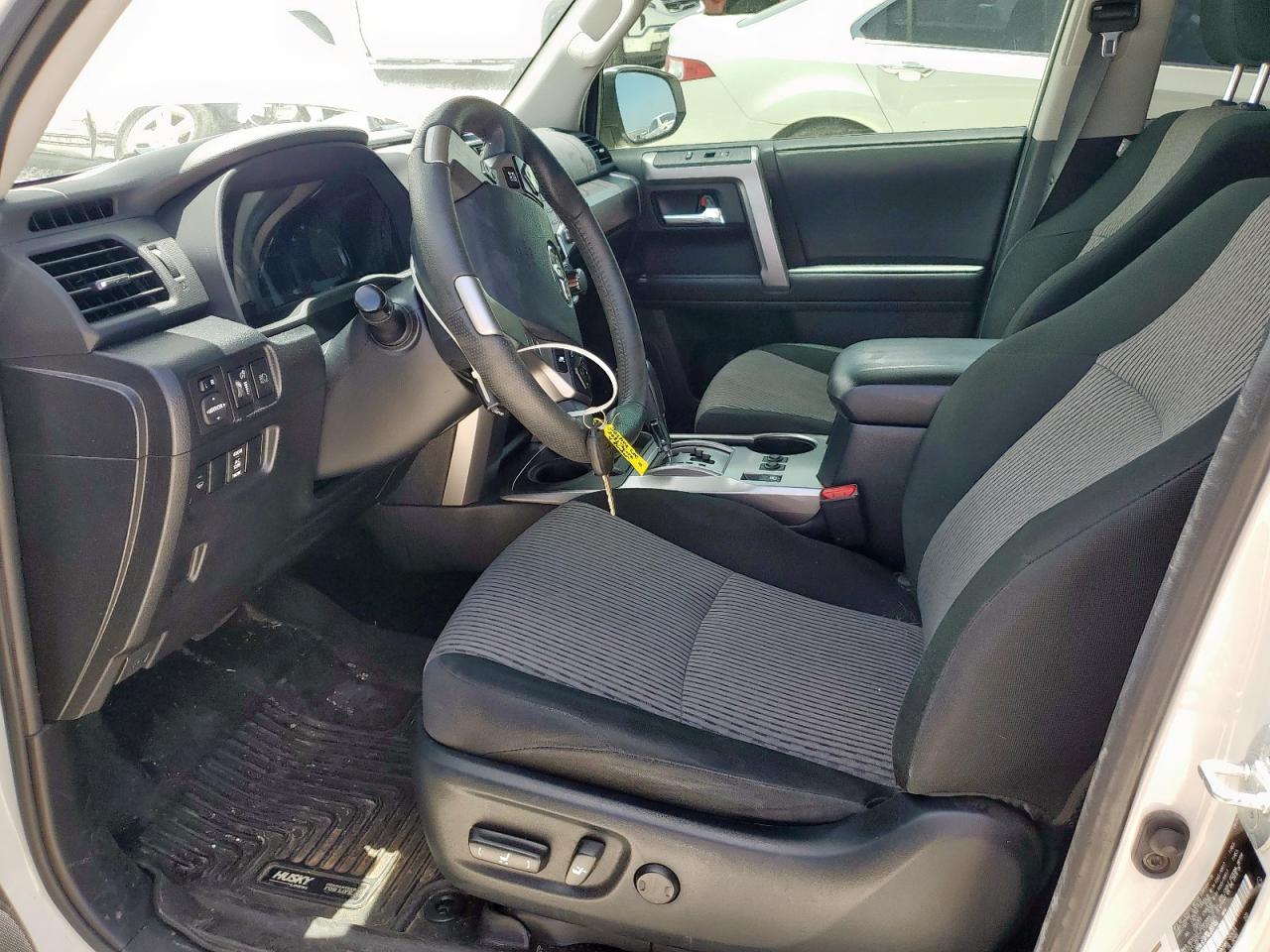2021 Toyota 4Runner Sr5/Sr5 Premium VIN: JTEMU5JR1M5859795 Lot: 65183955