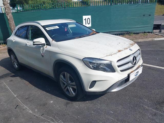 2015 MERCEDES BENZ GLA 200 D