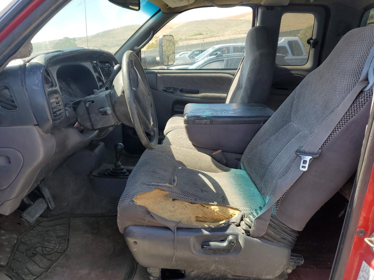 2000 Dodge Ram 2500 VIN: 1B7KF2368YJ125630 Lot: 63804935