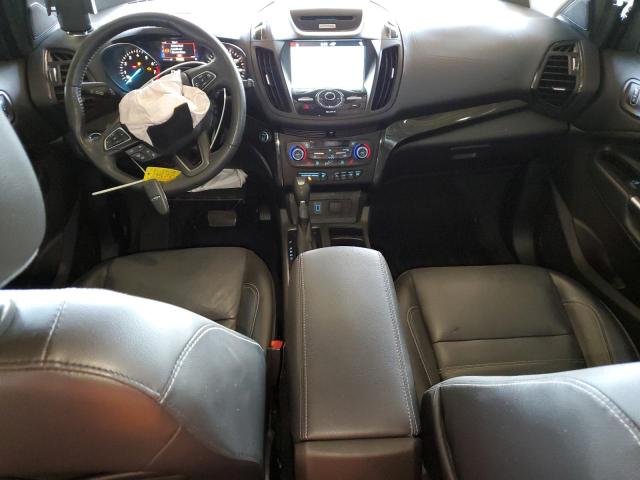  FORD ESCAPE 2017 Srebrny