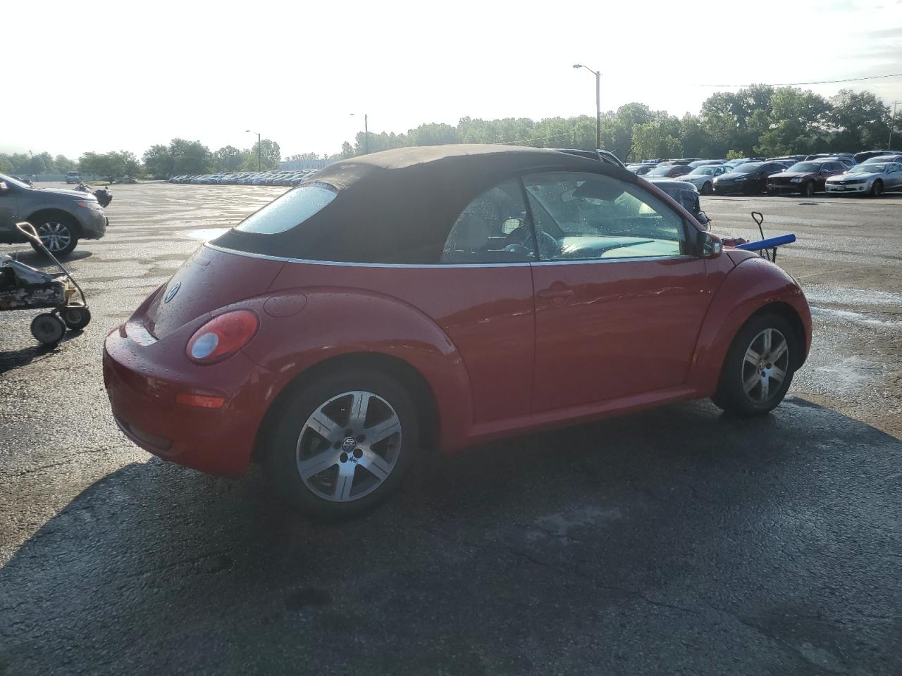 2006 Volkswagen New Beetle Convertible Option Package 1 VIN: 3VWRG31Y26M329875 Lot: 65158515