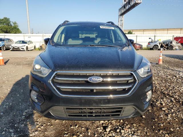 Паркетники FORD ESCAPE 2017 Черный