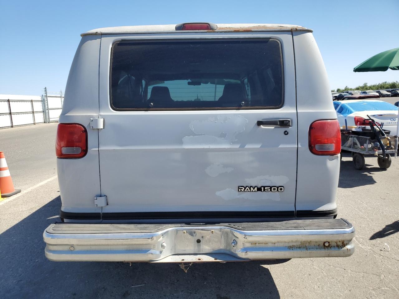 1997 Dodge Ram Wagon B1500 VIN: 2B4HB15Y2VK550420 Lot: 64066875