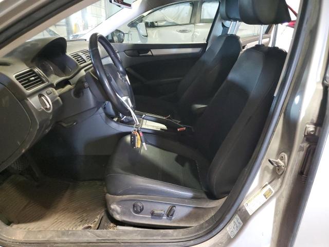  VOLKSWAGEN PASSAT 2012 Серебристый
