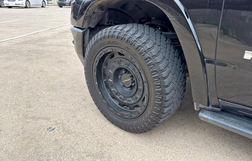 2019 RAM 1500 LARAMIE  