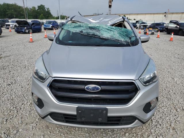  FORD ESCAPE 2017 Серебристый