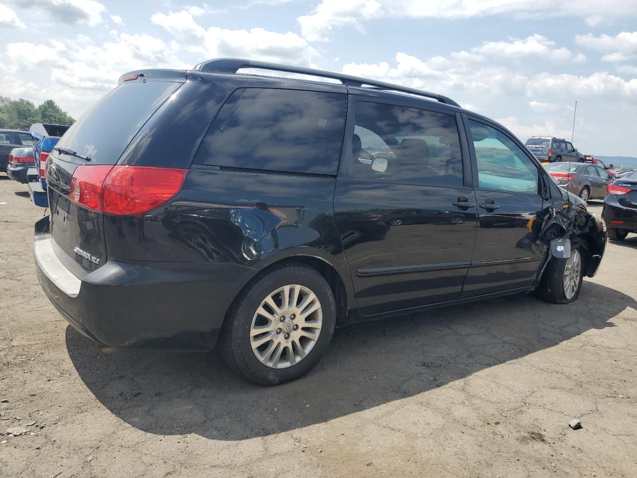 2010 Toyota Sienna Xle VIN: 5TDYK4CC0AS303059 Lot: 65904455