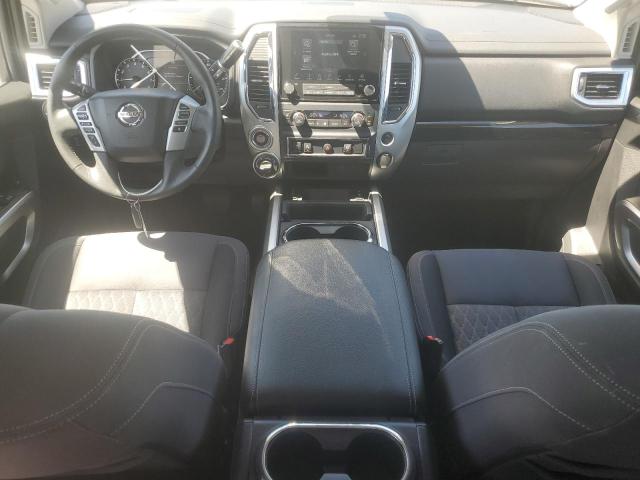  NISSAN TITAN 2021 Biały