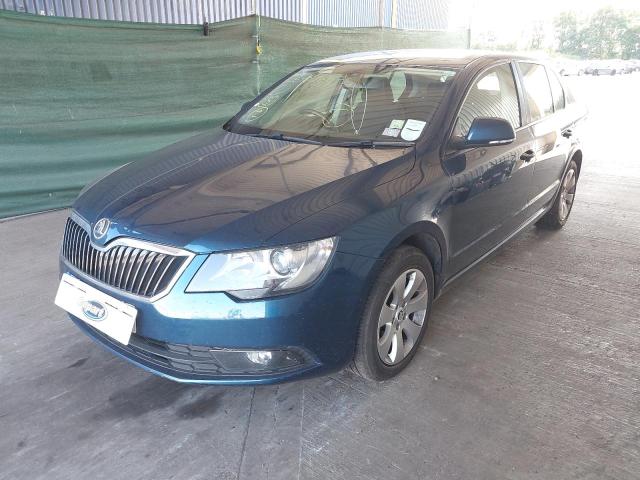 SKODA SUPERB S T 2014