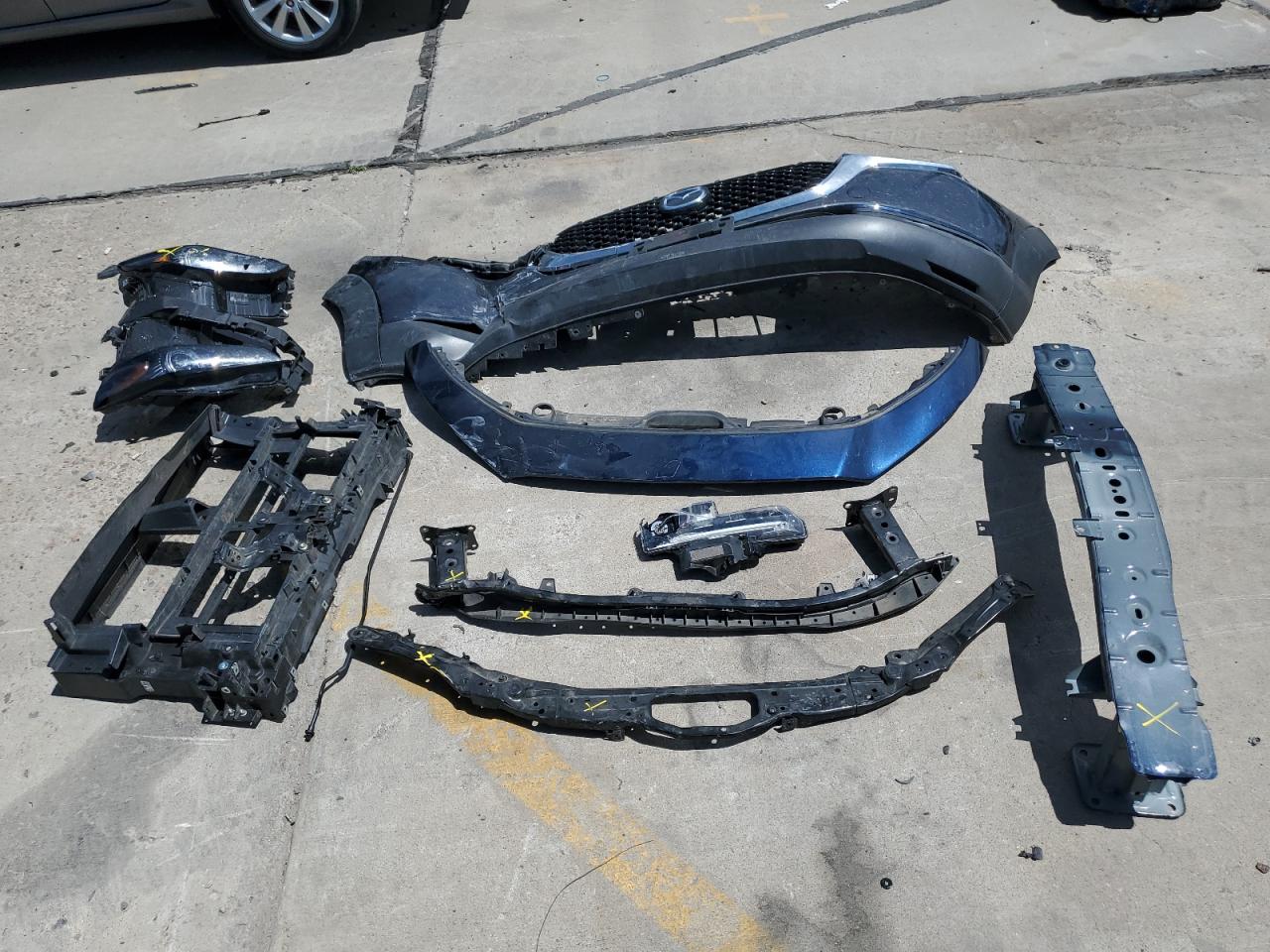2022 Mazda Cx-30 Premium VIN: 3MVDMBDL9NM446527 Lot: 63291275