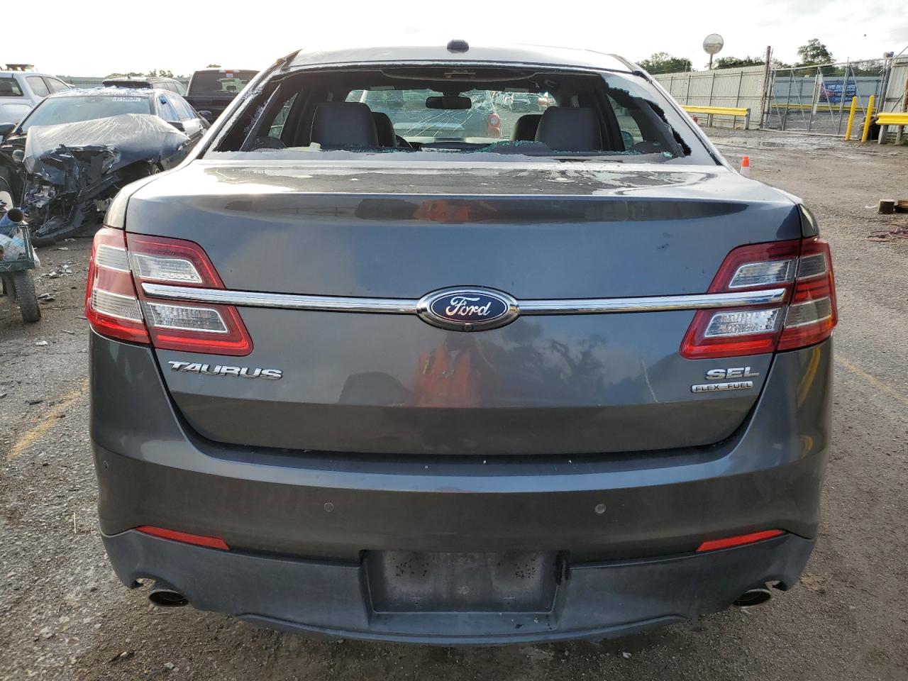 2017 Ford Taurus Sel VIN: 1FAHP2E85HG137579 Lot: 66258215