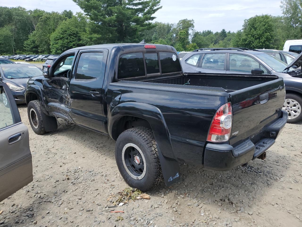 2015 Toyota Tacoma Double Cab VIN: 5TFLU4EN2FX138328 Lot: 65572235