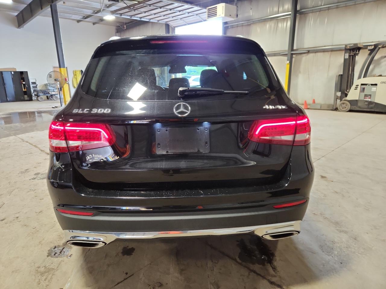 2016 Mercedes-Benz Glc 300 4Matic VIN: WDC0G4KB3GF068893 Lot: 64014405