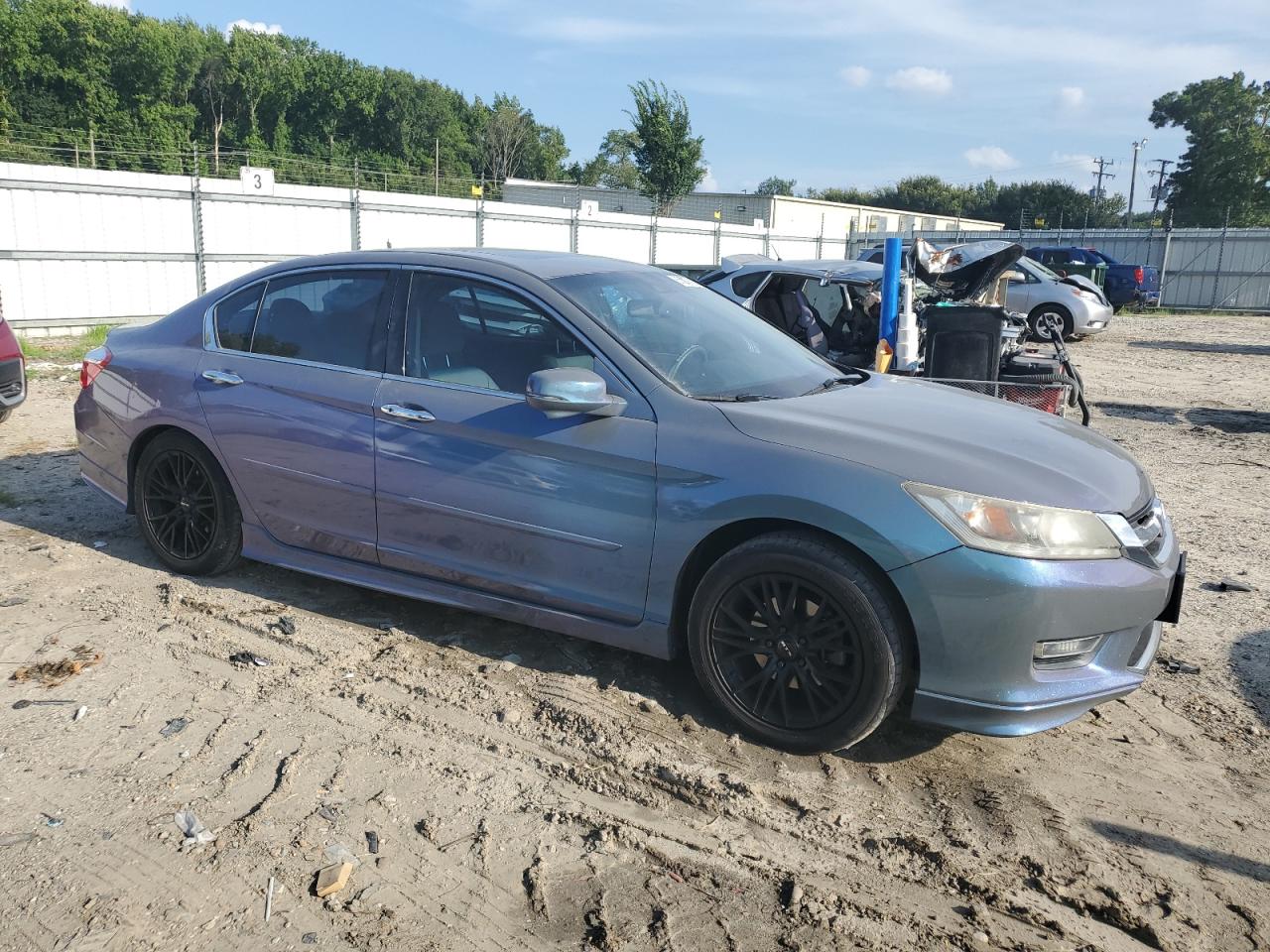 2013 Honda Accord Touring VIN: 1HGCR3F90DA033303 Lot: 65367455
