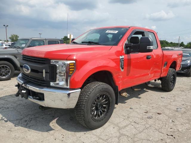  FORD F350 2018 Красный