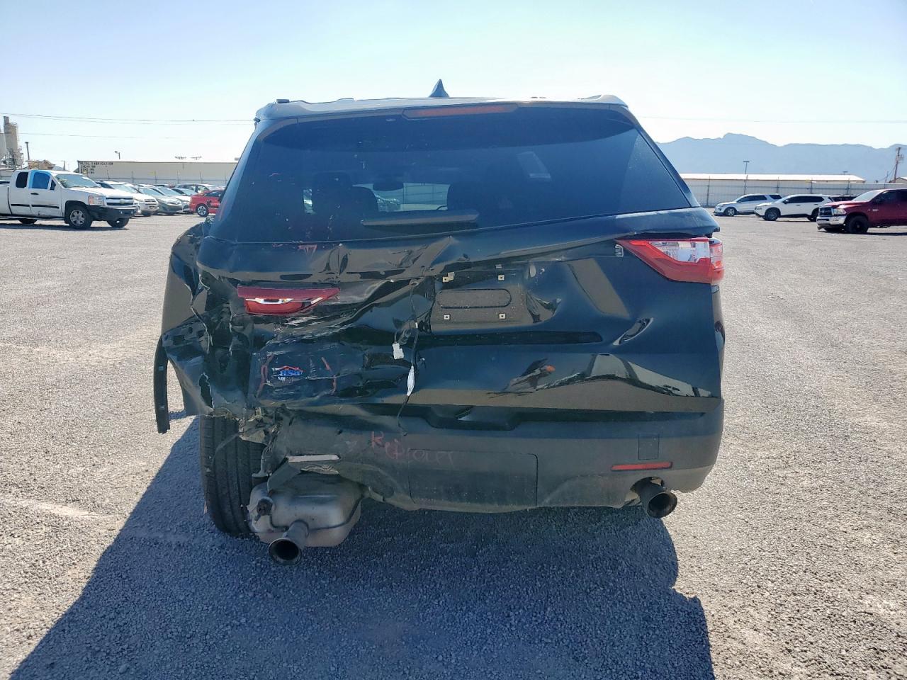 2018 Chevrolet Traverse Ls VIN: 1GNERFKW5JJ135395 Lot: 63350565