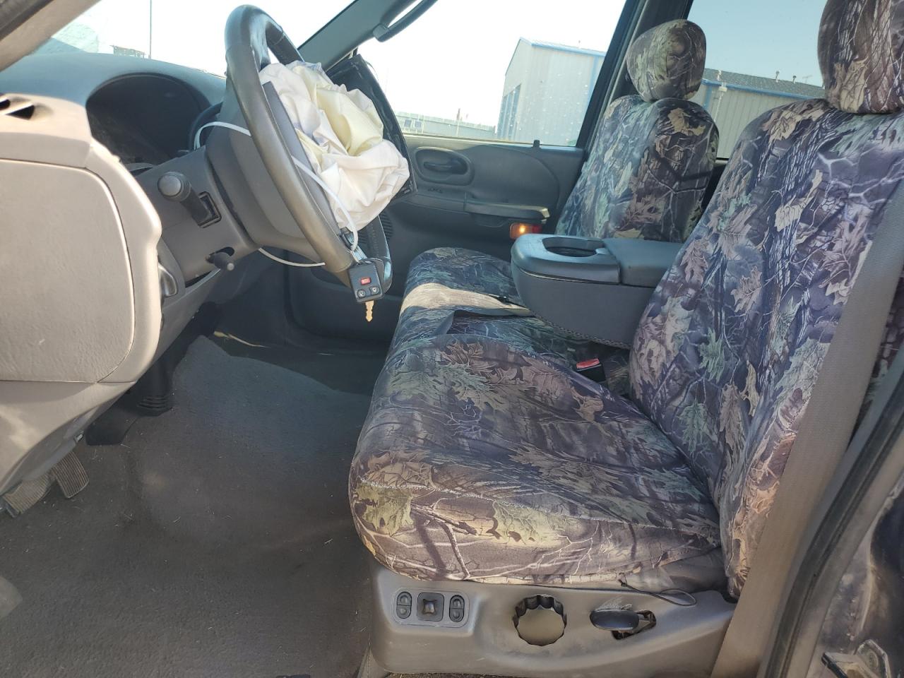 2002 Ford F150 Supercrew VIN: 1FTRW07622KD60216 Lot: 63934535