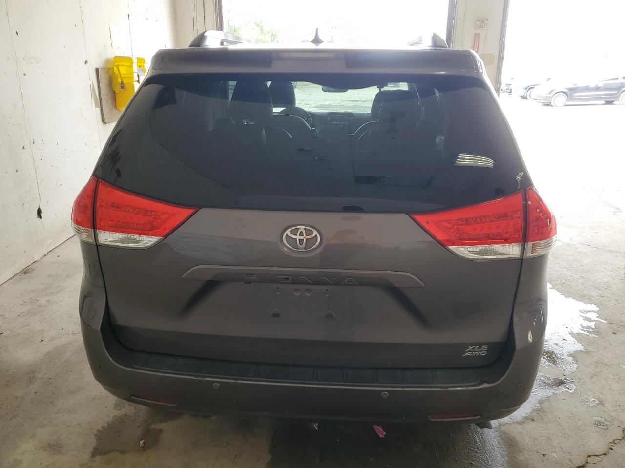 2012 Toyota Sienna Xle VIN: 5TDDK3DC8CS042919 Lot: 62644385